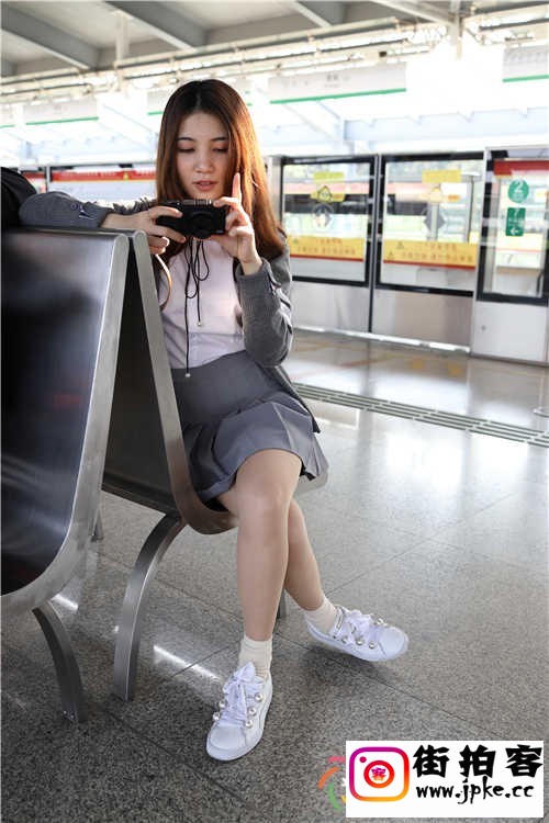 171132umzfwf48kz494y2i.jpg