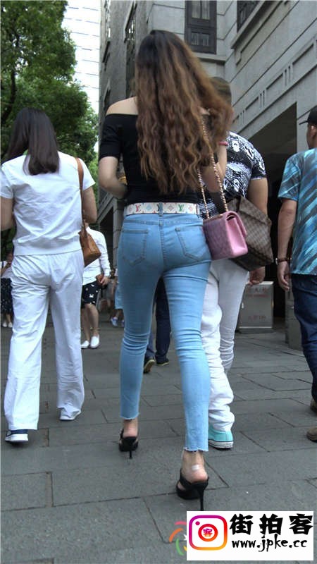 132025wja6xxs9zryrxxh6.jpg
