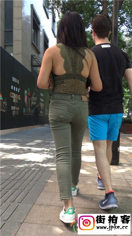 155119wjaaif2pg66lil6n.jpg