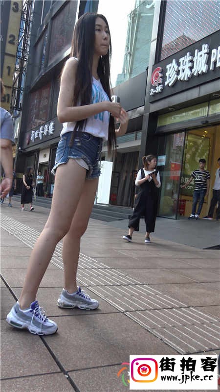 155428u2l2rp0rltr32elr.jpg