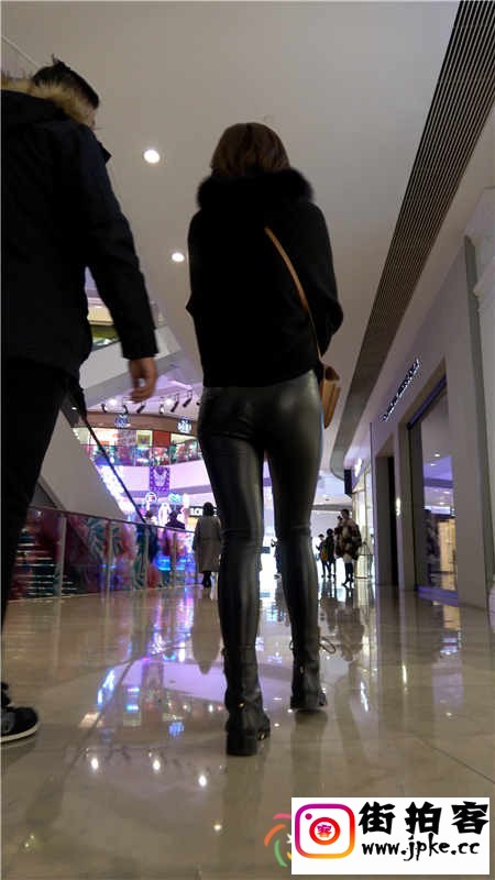 225259ha2zsmaaha8q99ls.jpg