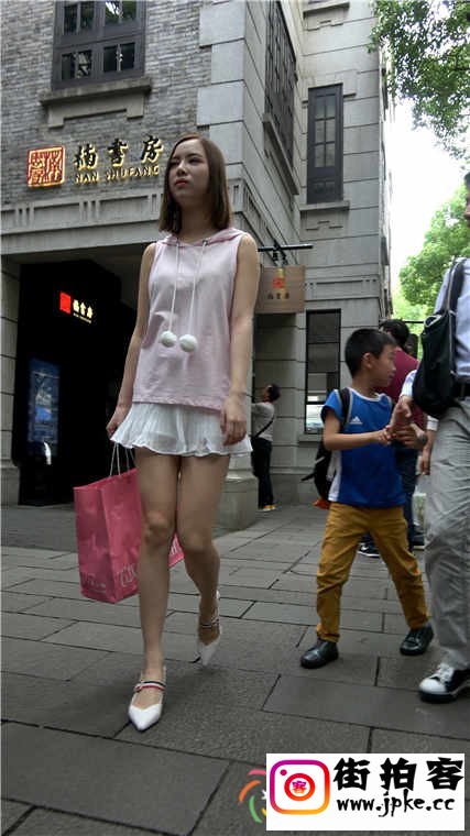124555yw5aj6i1916weiae.jpg