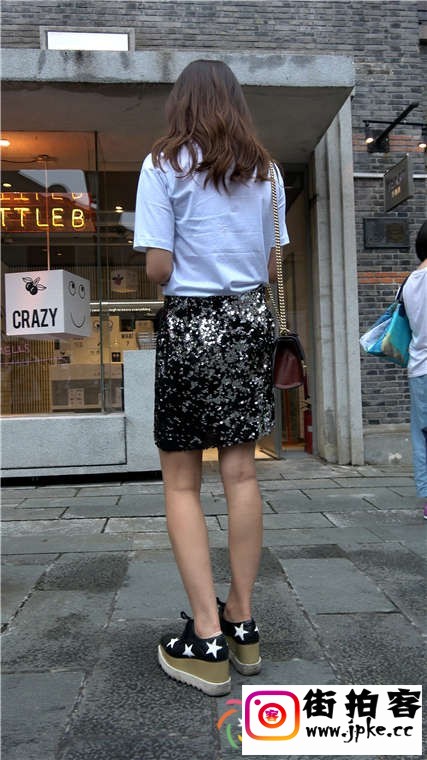 145444qo952sd9sbpekjc5.jpg