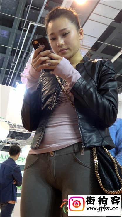 225755sfvx8mjmmnh6h08m.jpg