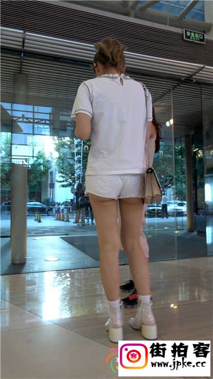 154112dr5eret0vc61xnvy.jpg