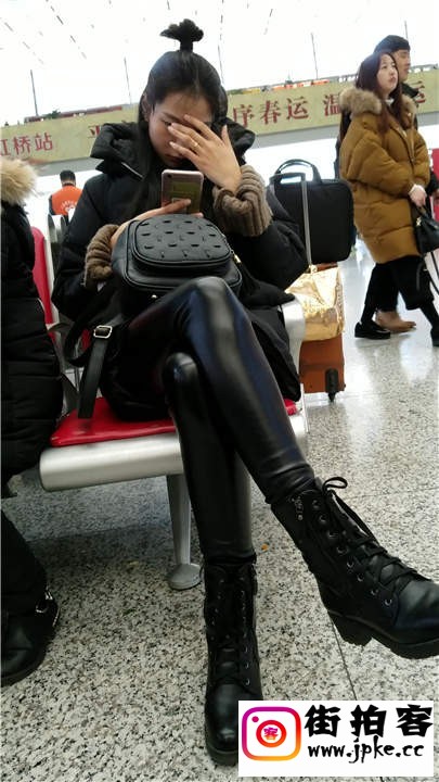 160354jetqqelq09l222ol.jpg