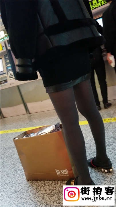122113vyq7syqqq585xsle.jpg