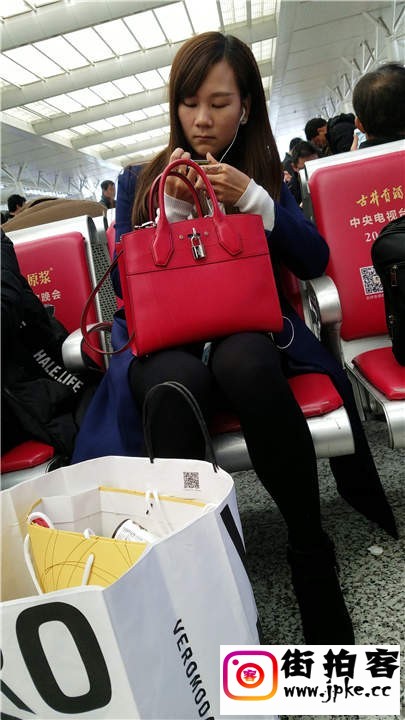 122515mij11xjdlpy0qq20.jpg
