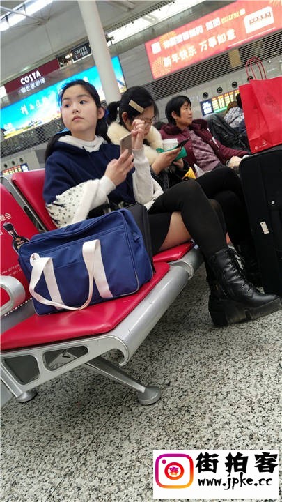 124244zlffsrs8xwbxf8lw.jpg