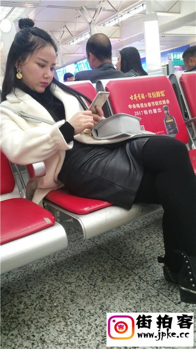 190256g513114llmxc4d40.jpg