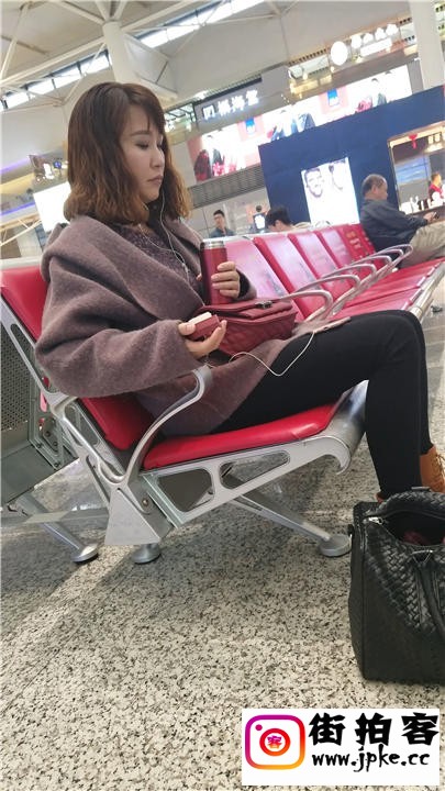 143754p1y366vmtpzvry64.jpg