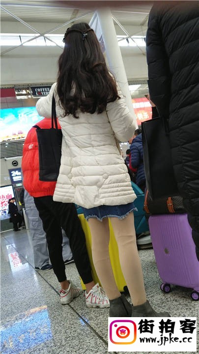 133646la83fm5tclcmlzbn.jpg