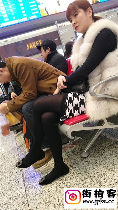 130534szbqefojqnoak8iv.jpg