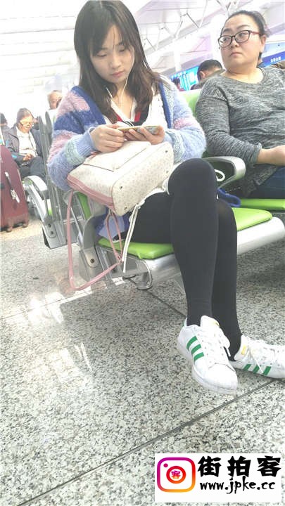 122541pj550jhtuu4un496.jpg