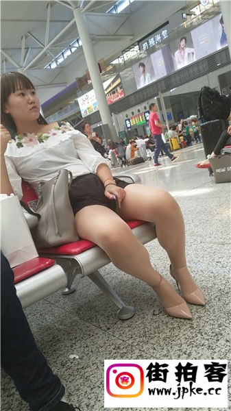 105404a35k6k9v3ej33l9l.jpg