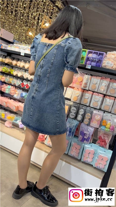 11 (10).jpg