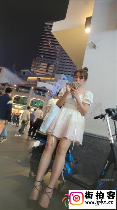 123100ujkzuxpjvrb21tpn.jpg