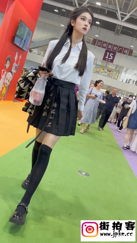215902kgk7q4q97sxj79gf.jpg