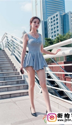 4K-【御风街拍】沉迷游戏极品美腿肉丝女孩 套图+视频