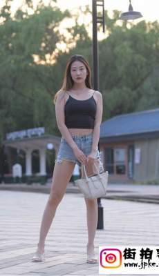 4K-[一始专区] 半颗烟花烫 套图+视频[MP4/29.6G]