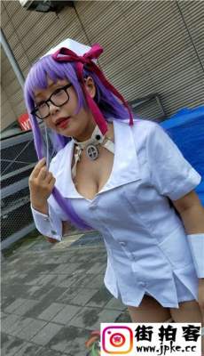 4K-紫色长发美乳护士装美眉[MP4/395M]