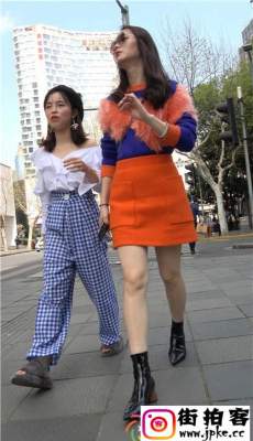 4K-橙色包臀超短裙性感肉丝长腿高跟皮靴墨镜美女[MP4/1.28G]
