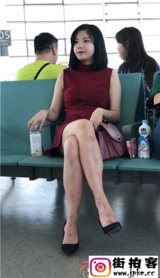 4K-机场红裙美女全方位拍摄1-4全集