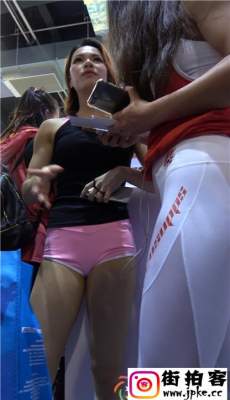 4K-近拍粉色热裤短发美女极品饱满圆润性感翘臀